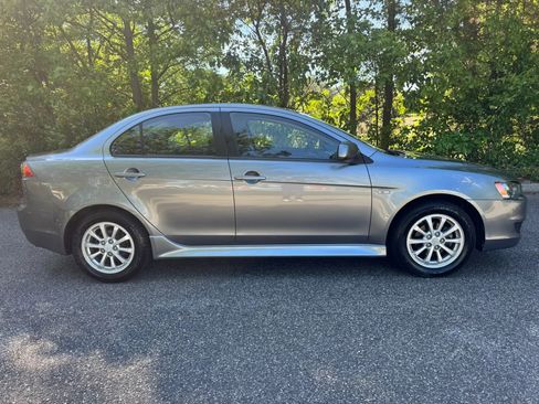 Used 2014 Mitsubishi Lancer ES FWD image 3