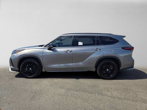 Certified 2026 Toyota Highlander XSE AWD/4WD image 7