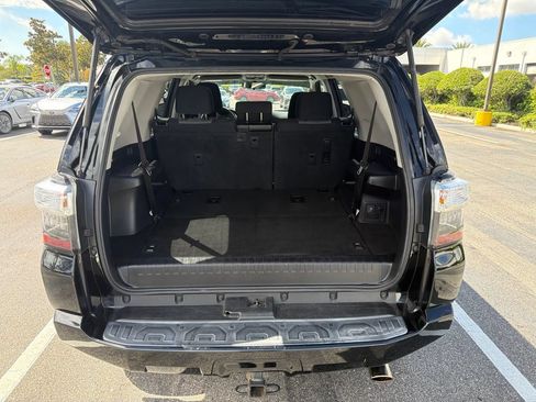 Used 2015 Toyota 4Runner SR5 RWD image 8