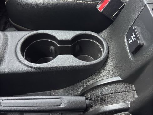 Used 2014 Jeep Wrangler Unlimited Sahara image 26