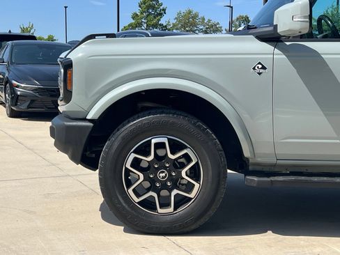 Used 2023 Ford Bronco Outer Banks AWD/4WD image 8