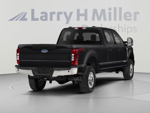 Used 2020 Ford F350 XLT w/ XLT Premium Package AWD/4WD image 2