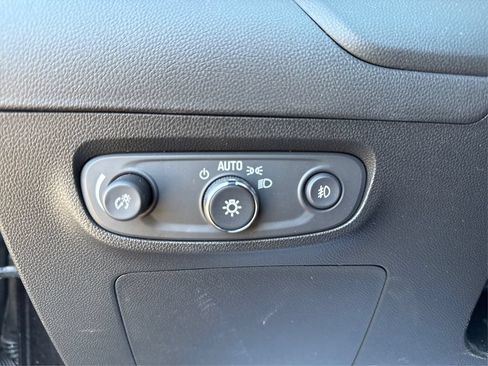 Used 2023 Buick Encore GX Select w/ Sport Touring Package FWD image 25