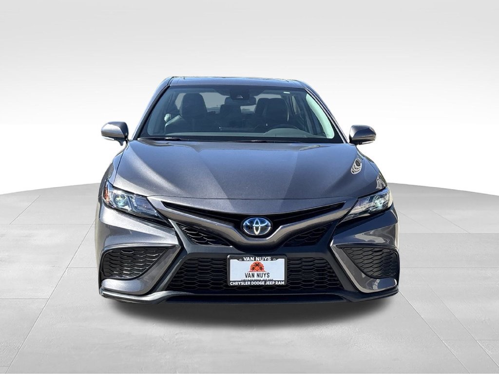 Used 2024 Toyota Camry SE w/ Audio Upgrade Package FWD image 5