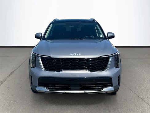 Certified 2025 Kia Sorento S w/ Panoramic Sunroof Package FWD image 2