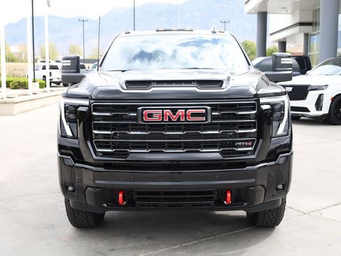 New 2026 GMC Sierra 3500 AT4 w/ Technology Package AWD/4WD image 9