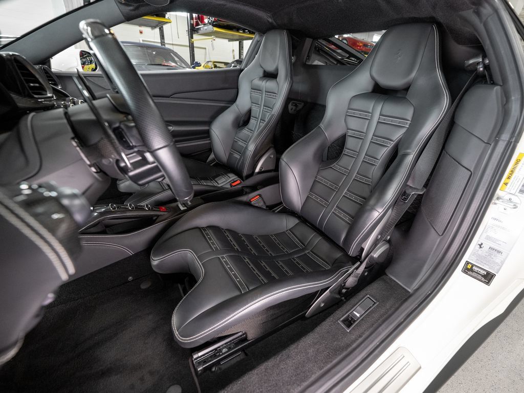 Certified 2018 Ferrari 488 GTB RWD image 13