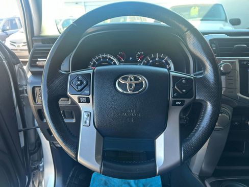Used 2014 Toyota 4Runner SR5 Premium image 15