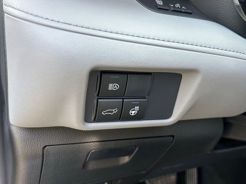 Used 2021 Toyota Highlander Limited image 51