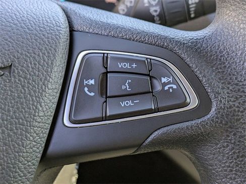 Used 2019 Ford Escape SE image 26