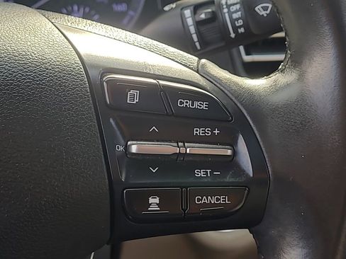 Used 2020 Hyundai Elantra Limited w/ Ultimate Package 03 image 28