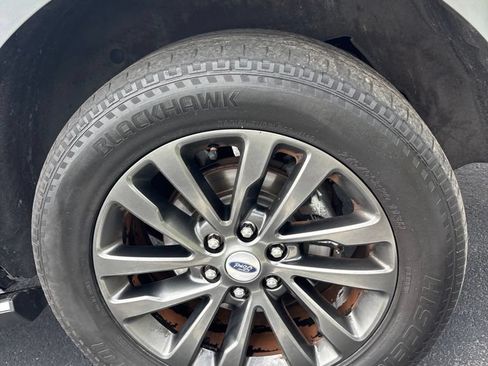Used 2021 Ford Expedition Max Limited RWD image 6