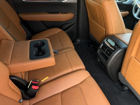 Used 2023 Cadillac XT5 Premium Luxury FWD image 30