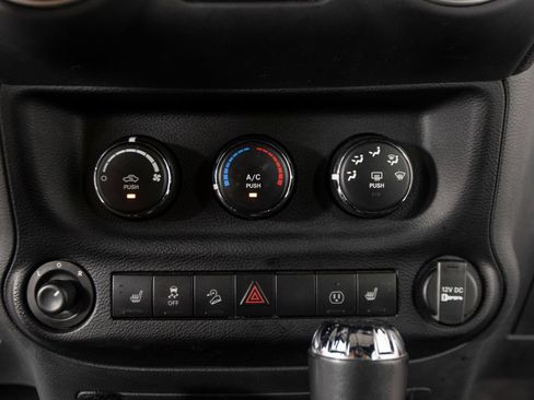 Used 2015 Jeep Wrangler Unlimited Sport AWD/4WD image 18