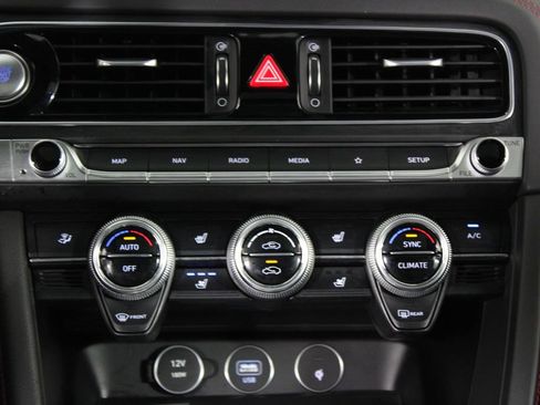 Used 2023 Genesis G70 2.0T w/ Sport Prestige Package RWD image 20