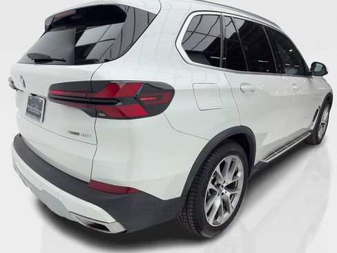 Used 2024 BMW X5 sDrive40i image 9