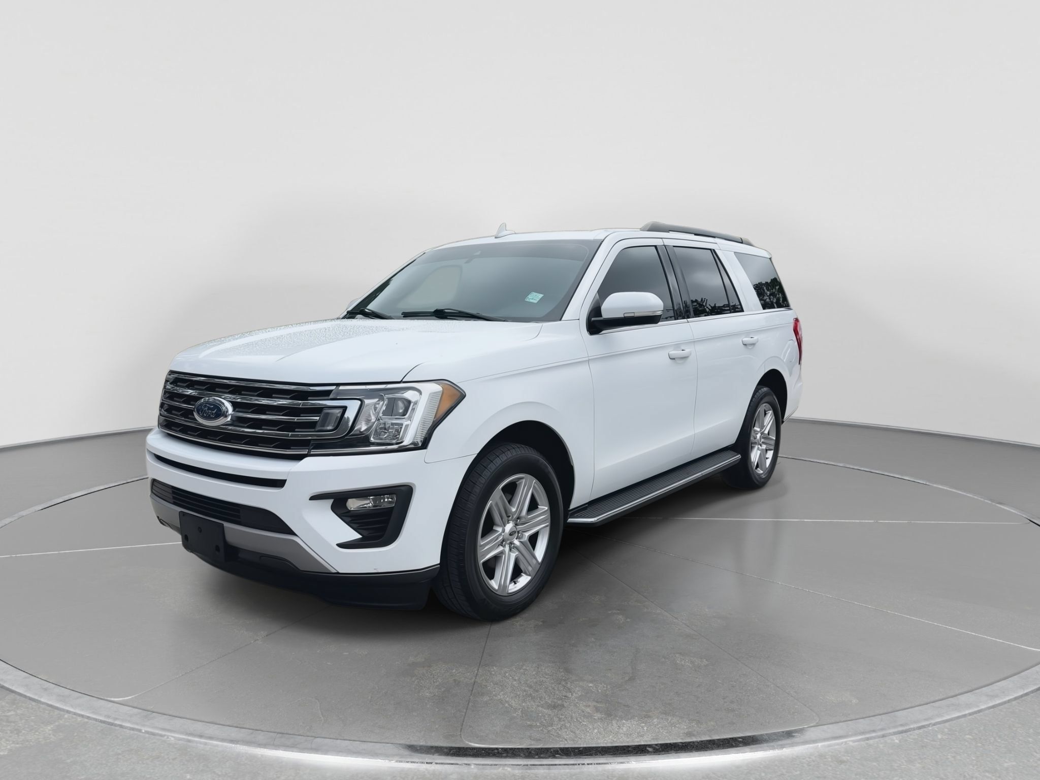 Used 2021 Ford Expedition XLT RWD image 4