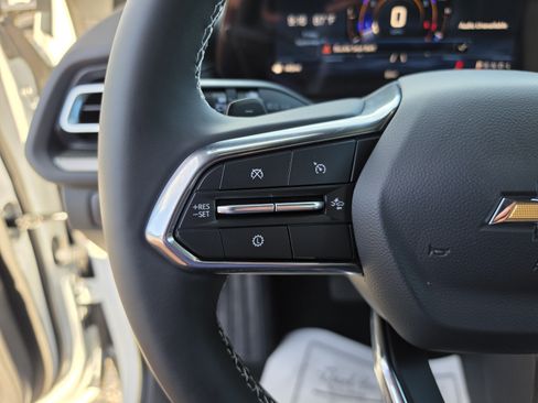 New 2027 Chevrolet Traverse LT w/ Driver Confidence Package FWD image 35