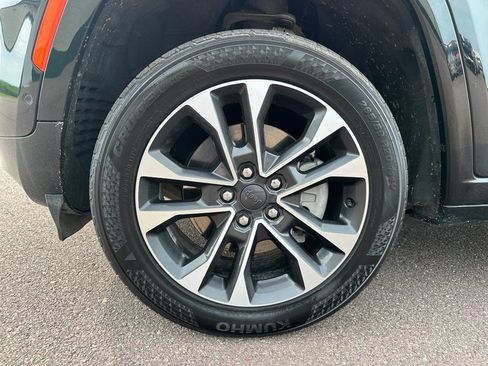 Used 2023 Jeep Grand Cherokee L Overland AWD/4WD image 42