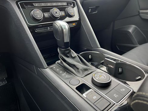 Used 2021 Volkswagen Atlas SEL Premium image 63