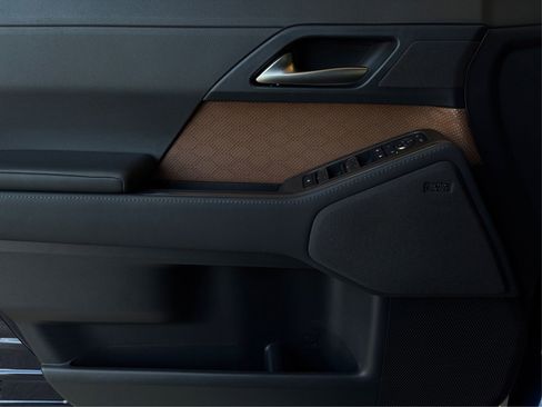 Used 2024 Lexus GX 550 image 21