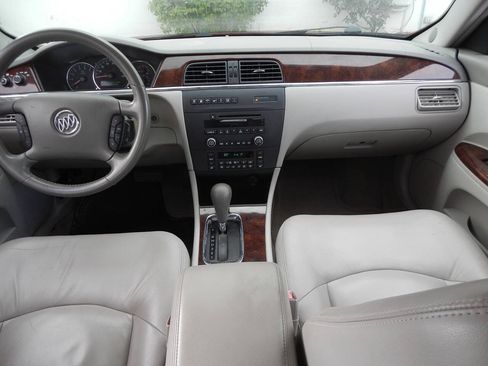 Used 2008 Buick LaCrosse CXL w/ Driver Confidence Package FWD image 2