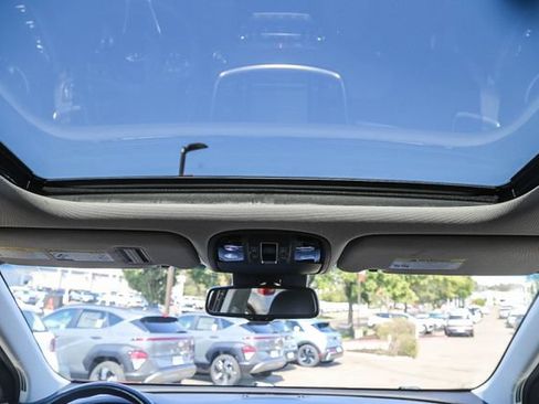 Used 2017 Kia Sorento SX AWD/4WD image 18
