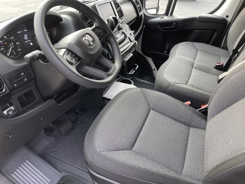 New 2025 RAM ProMaster 2500 w/ Convenience Group image 10