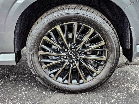 New 2026 INFINITI QX80 Autograph w/ Premium Cargo Package image 8