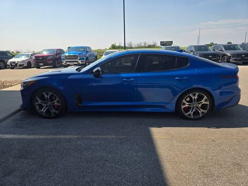 Used 2018 Kia Stinger GT2 AWD/4WD image 7