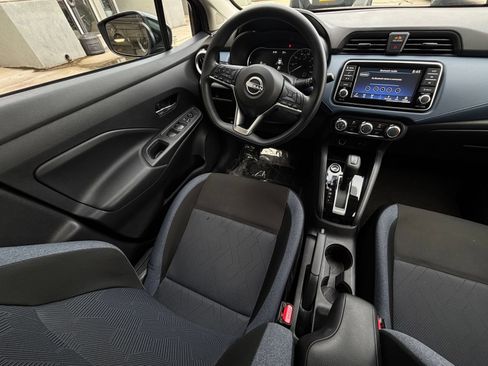 Used 2025 Nissan Versa SV FWD image 32