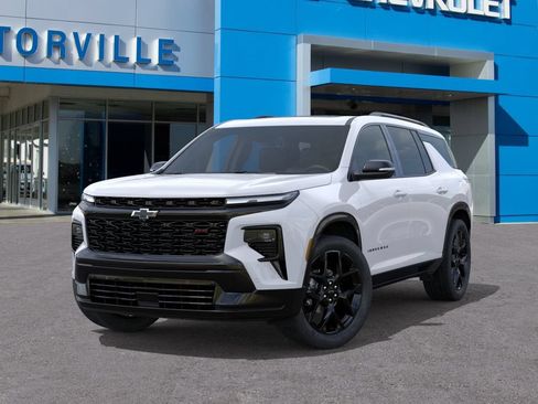 New 2026 Chevrolet Traverse RS w/ LPO, Floor Liner Package FWD image 6