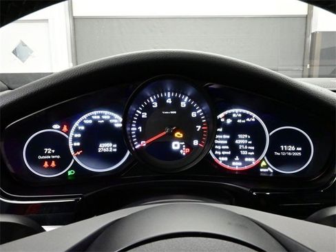 Used 2022 Porsche Panamera 4 Platinum Edition image 9