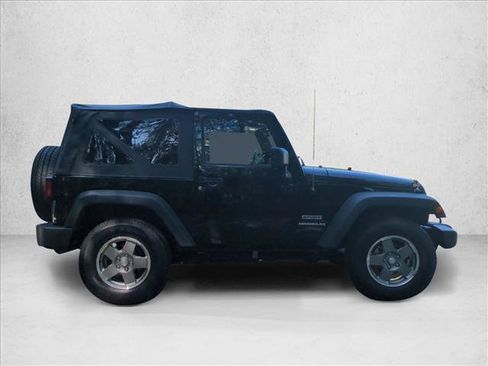 Used 2013 Jeep Wrangler Sport AWD/4WD image 4