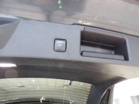 Used 2022 Ford Escape SE w/ SE Sport Appearance Package AWD/4WD image 16