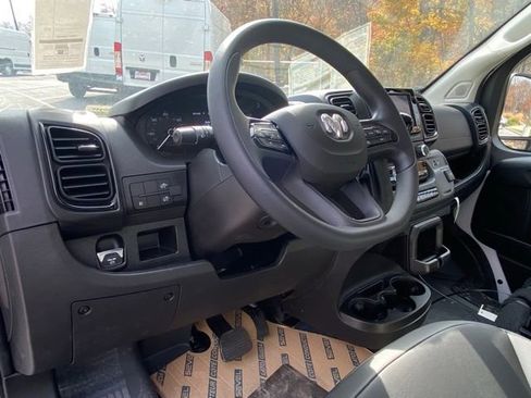 New 2026 RAM ProMaster 2500 w/ Convenience Group image 32