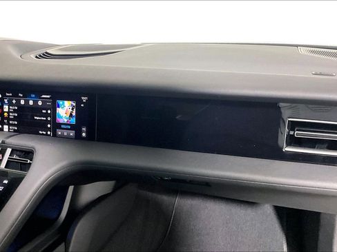 Used 2025 Porsche Taycan image 12