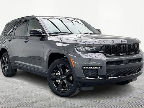 Used 2024 Jeep Grand Cherokee L Limited w/ Luxury Tech Group II image 12