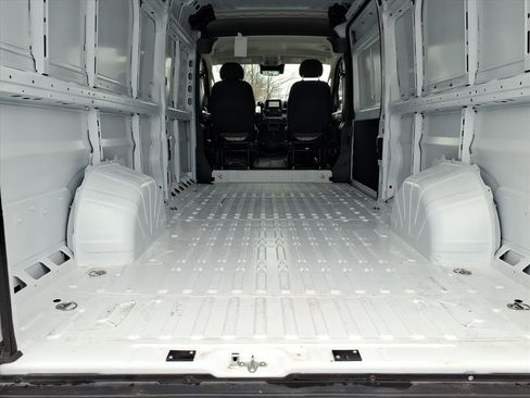 Used 2025 RAM ProMaster 3500 w/ Quick Order Package 22G SLT image 17