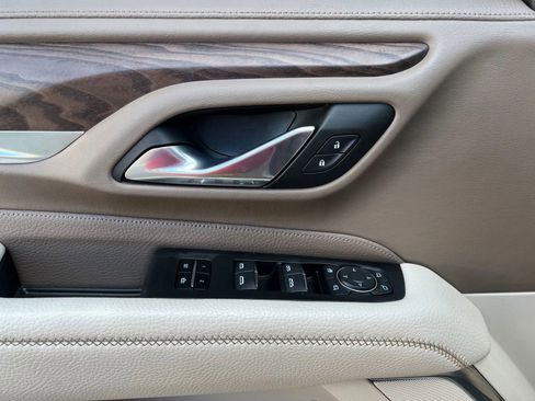 Used 2023 GMC Yukon XL Denali w/ Denali Reserve Package image 15