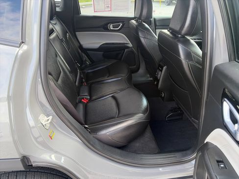 Used 2024 Jeep Compass Limited AWD/4WD image 37