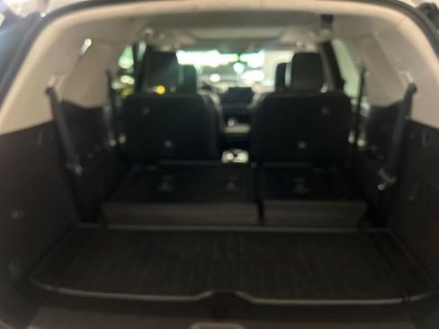 Used 2024 Nissan Pathfinder Platinum AWD/4WD image 27