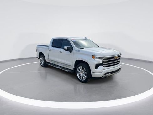 Used 2024 Chevrolet Silverado 1500 High Country w/ High Country Premium Package AWD/4WD image 1