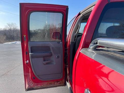 Used 2006 Dodge Ram 2500 Truck SLT image 24
