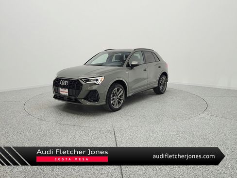 Used 2025 Audi Q3 2.0T Premium w/ Convenience Package image 1