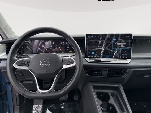 New 2026 Volkswagen Tiguan SE AWD/4WD image 12