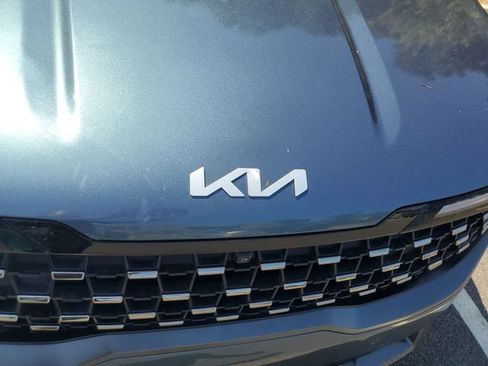 Used 2025 Kia Carnival SX Prestige FWD image 10