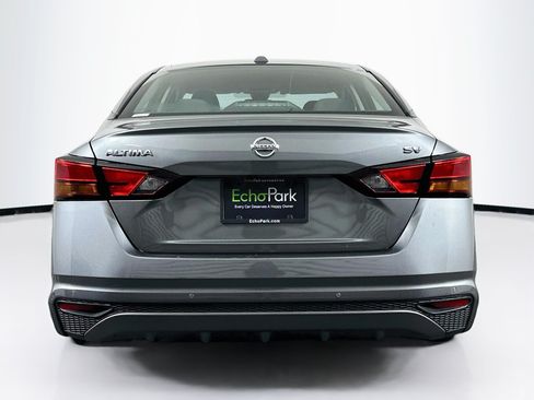 Used 2022 Nissan Altima 2.5 SV FWD image 7