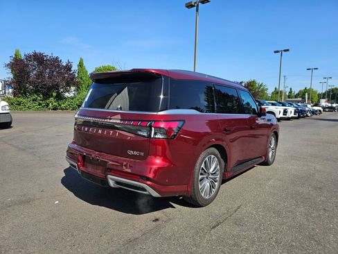 Used 2025 INFINITI QX80 Sensory w/ Premium Cargo Package AWD/4WD image 7