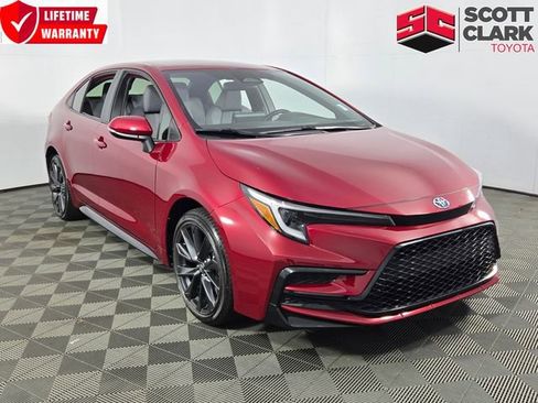 Used 2025 Toyota Corolla SE image 1
